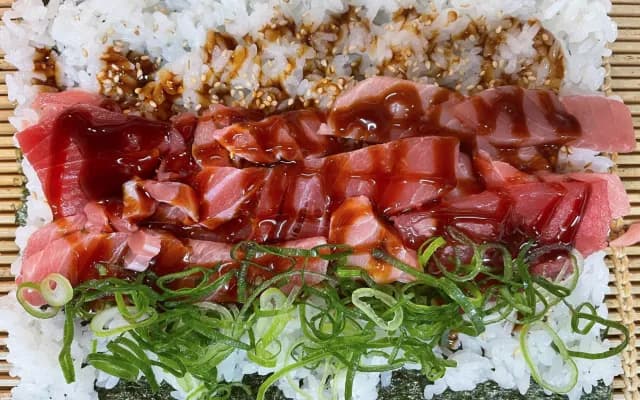 タレ鉄火巻 のイメージ